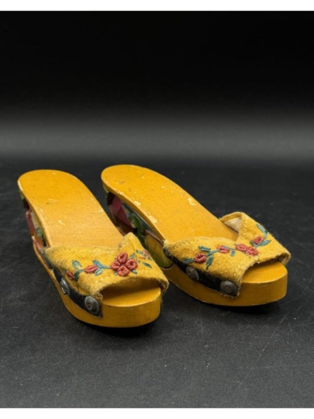 Philippines Hand Carved Wooden Slides Sandals WWII Tiny Child’s Size 1940’s
